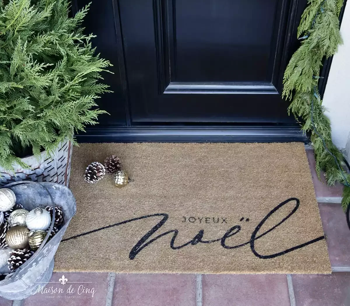 68 Christmas Front Porch Ideas That Make Your Home the Envy Holiday Doormat