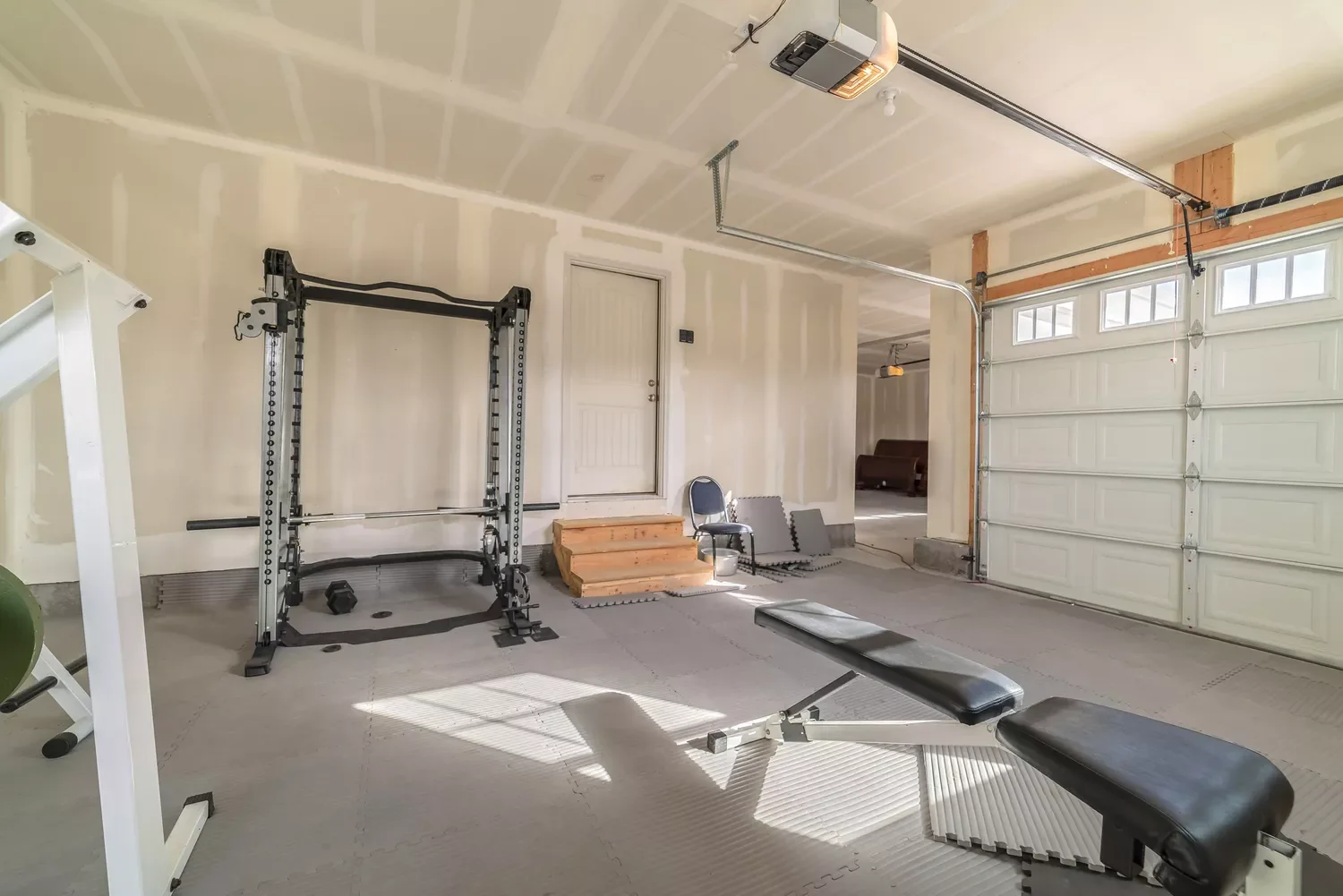 19 Amazing Garage Transformation Ideas to Revolutionize Your Space Home Garage Gym
