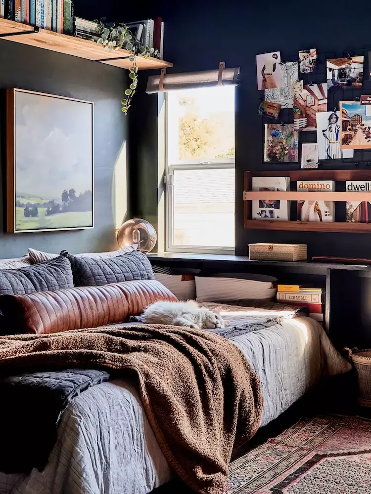 44 Inspiring Home Library Ideas to Create Your Perfect Reading Sanctuary 38 Home Office Guest Room