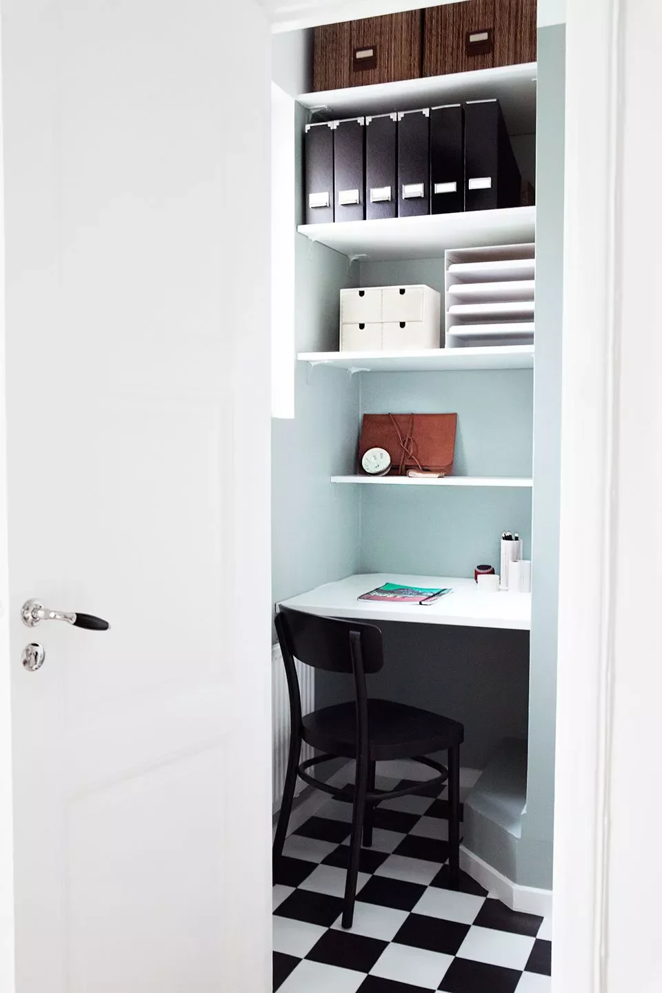 20 Brilliant Mail Organization Ideas That'll Transform Your Cluttered Space Home Office Mail Organizer