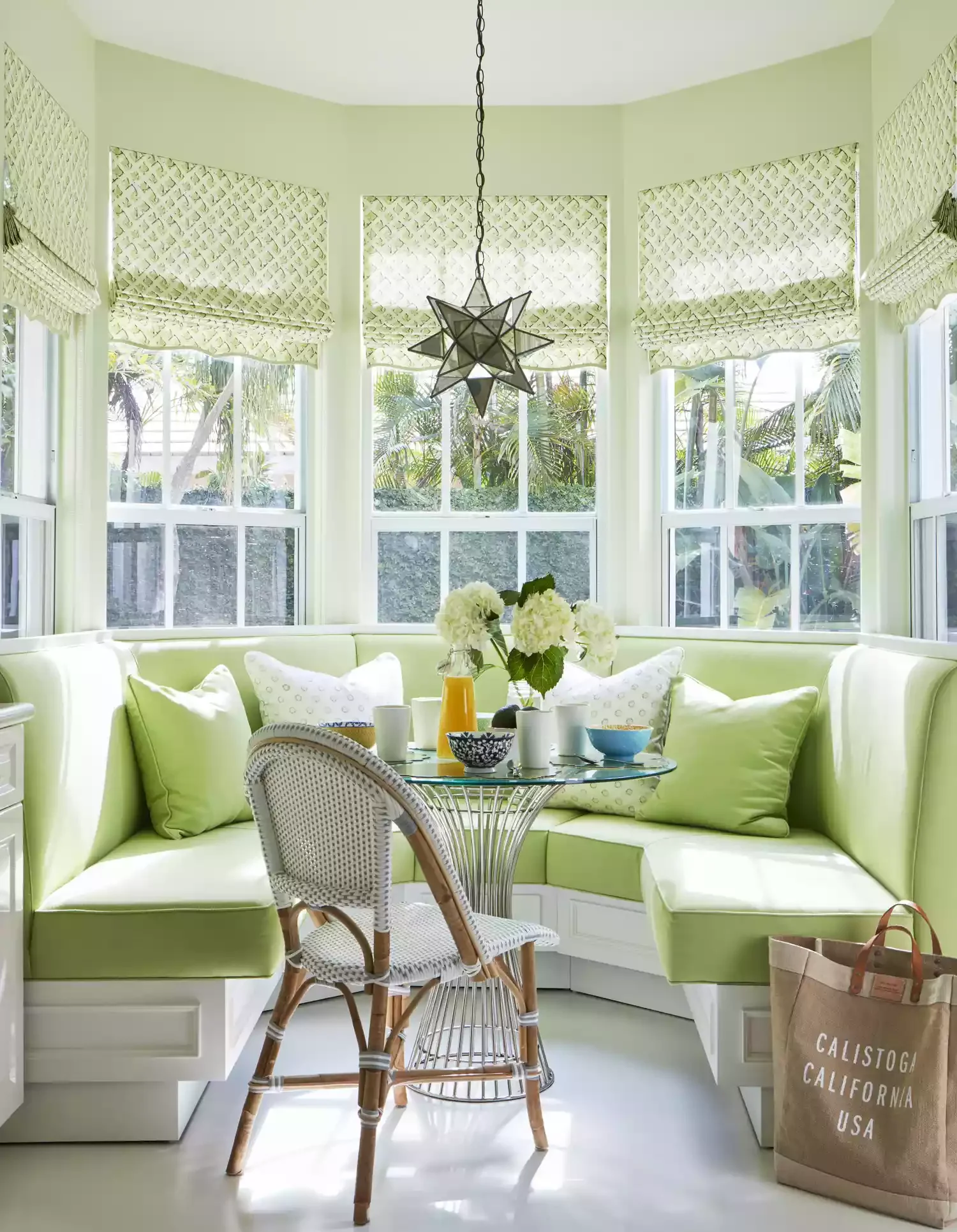 30 Cozy Breakfast Nook Ideas That'll Transform Your Morning Routine Hotel-Inspired Breakfast Nook
