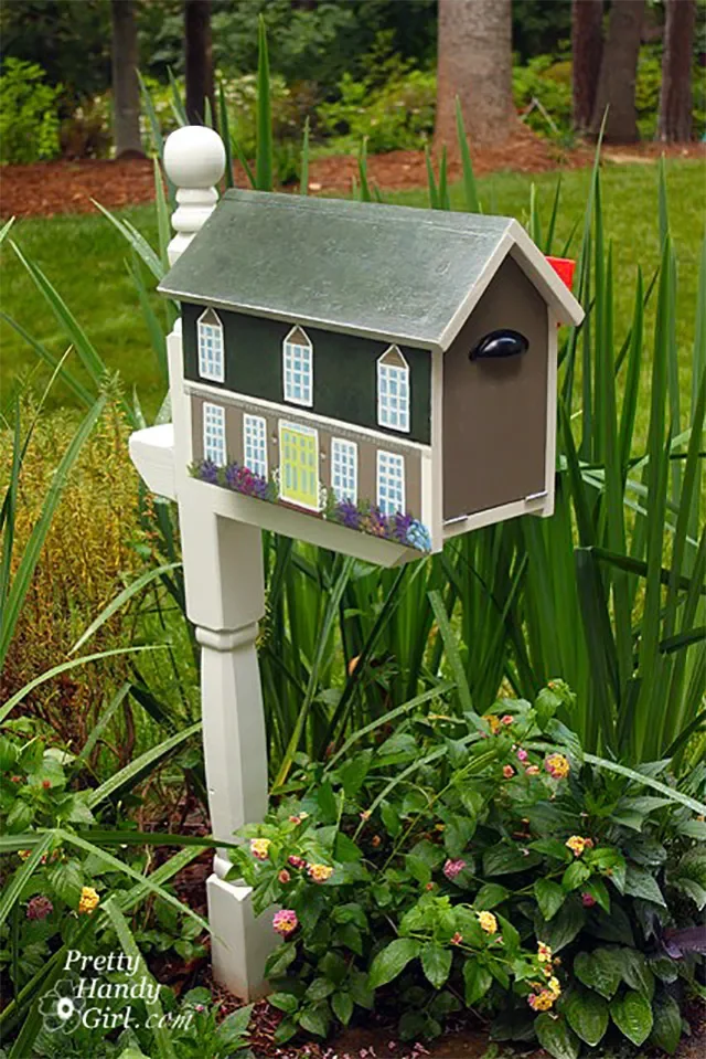House-Shaped Mailbox