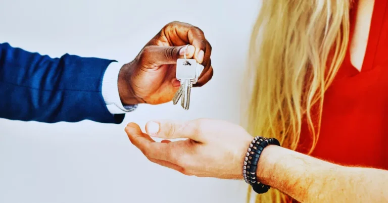 Key Management: How Many Keys Should a Tenant Be Given?