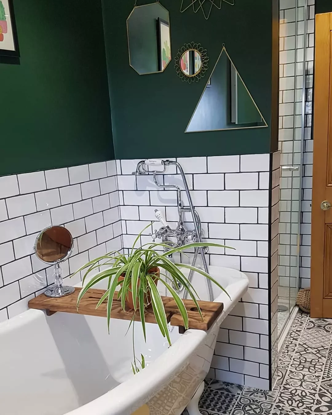 30 Stunning Green Bathroom Ideas That Bring Natural Tranquility to Your Space 1 Hunter Green Paint