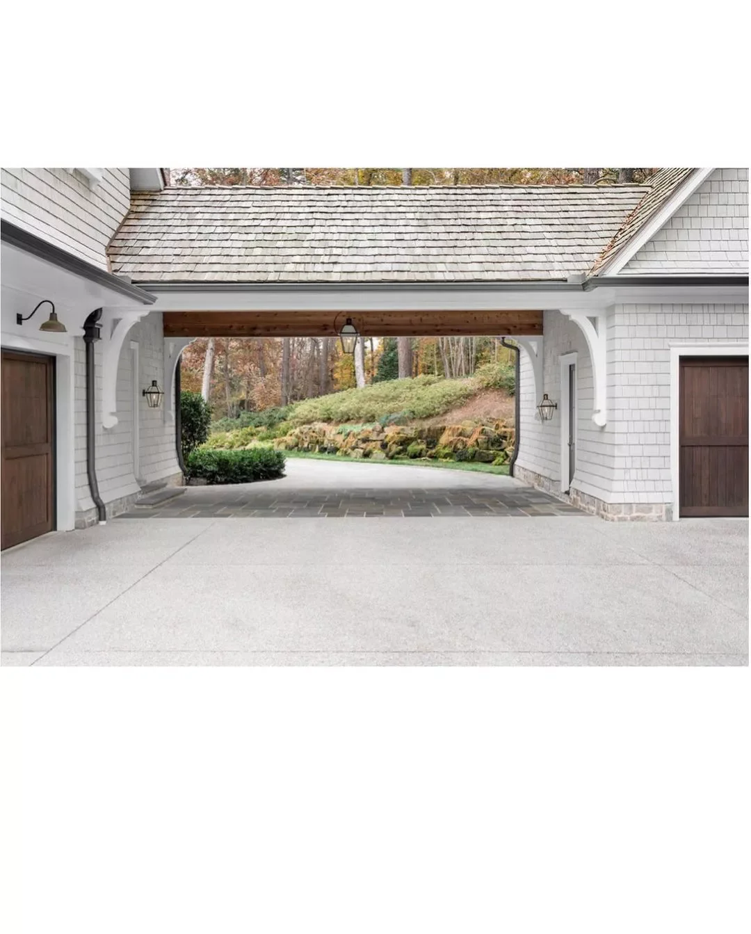 23 Stunning Detached Garage Ideas That Will Transform Your Home's Curb Appeal Include a Breezeway