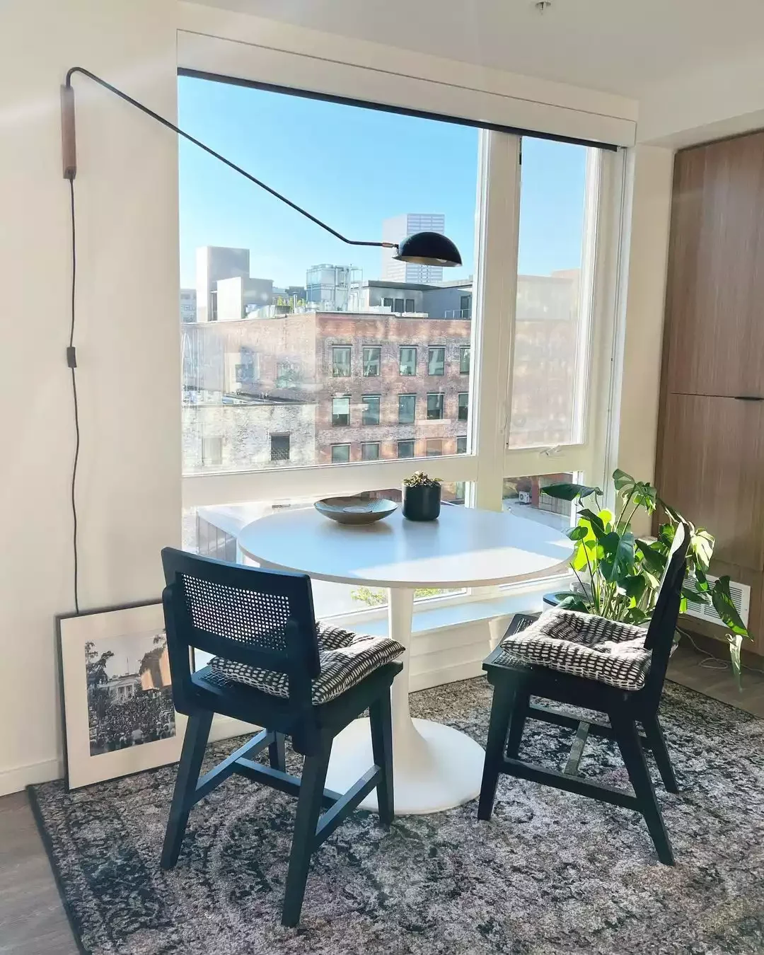 20 Brilliant Ways to Fit a Dining Table in Your Small Living Room 6 Include a Workspace