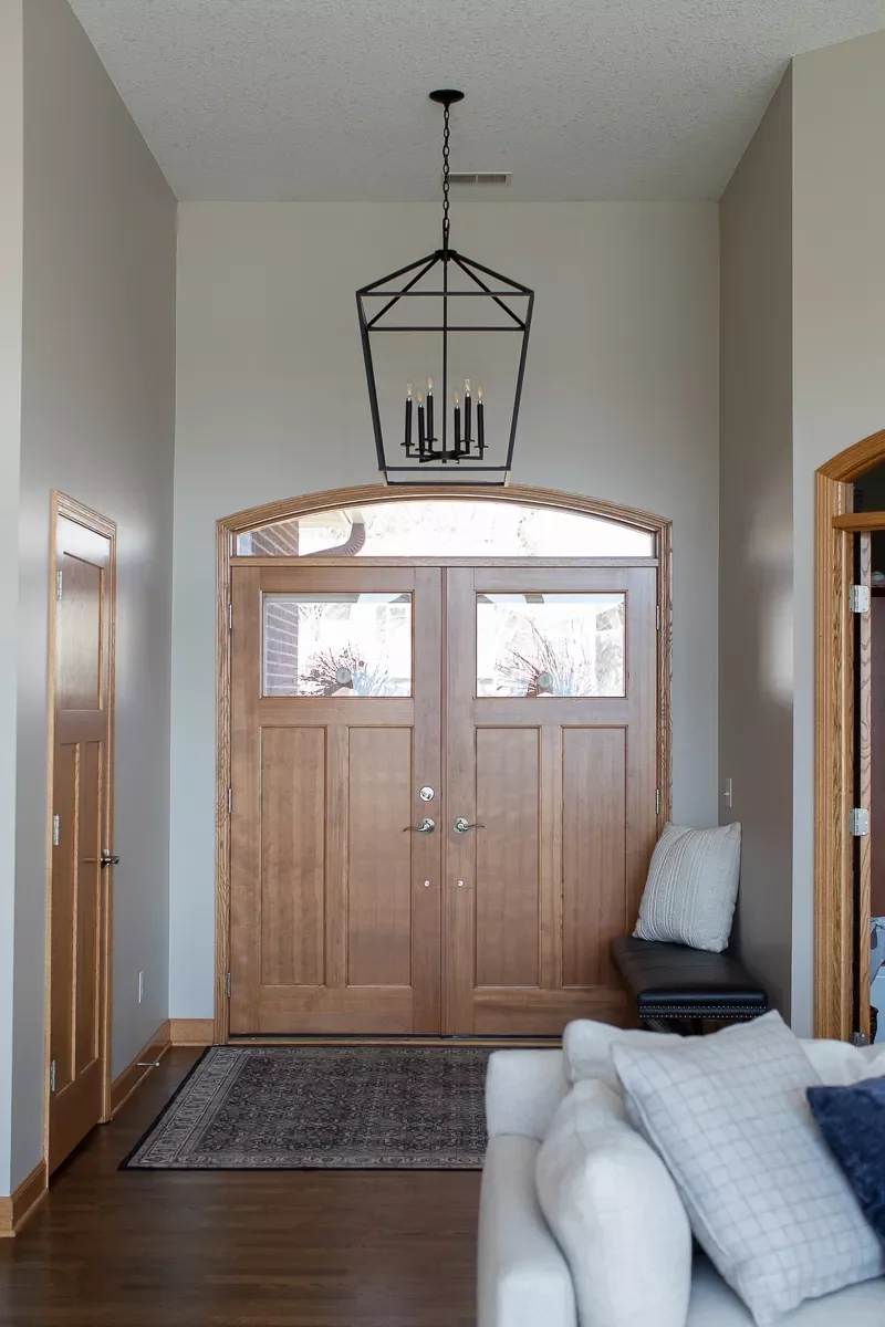 22 Contemporary Foyer Designs That Create Unforgettable First Impressions 5 Incorporate Dramatic Lighting