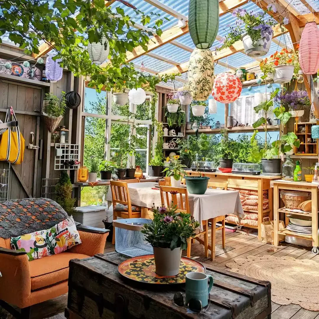 Incorporate Electic Elements Into the Space