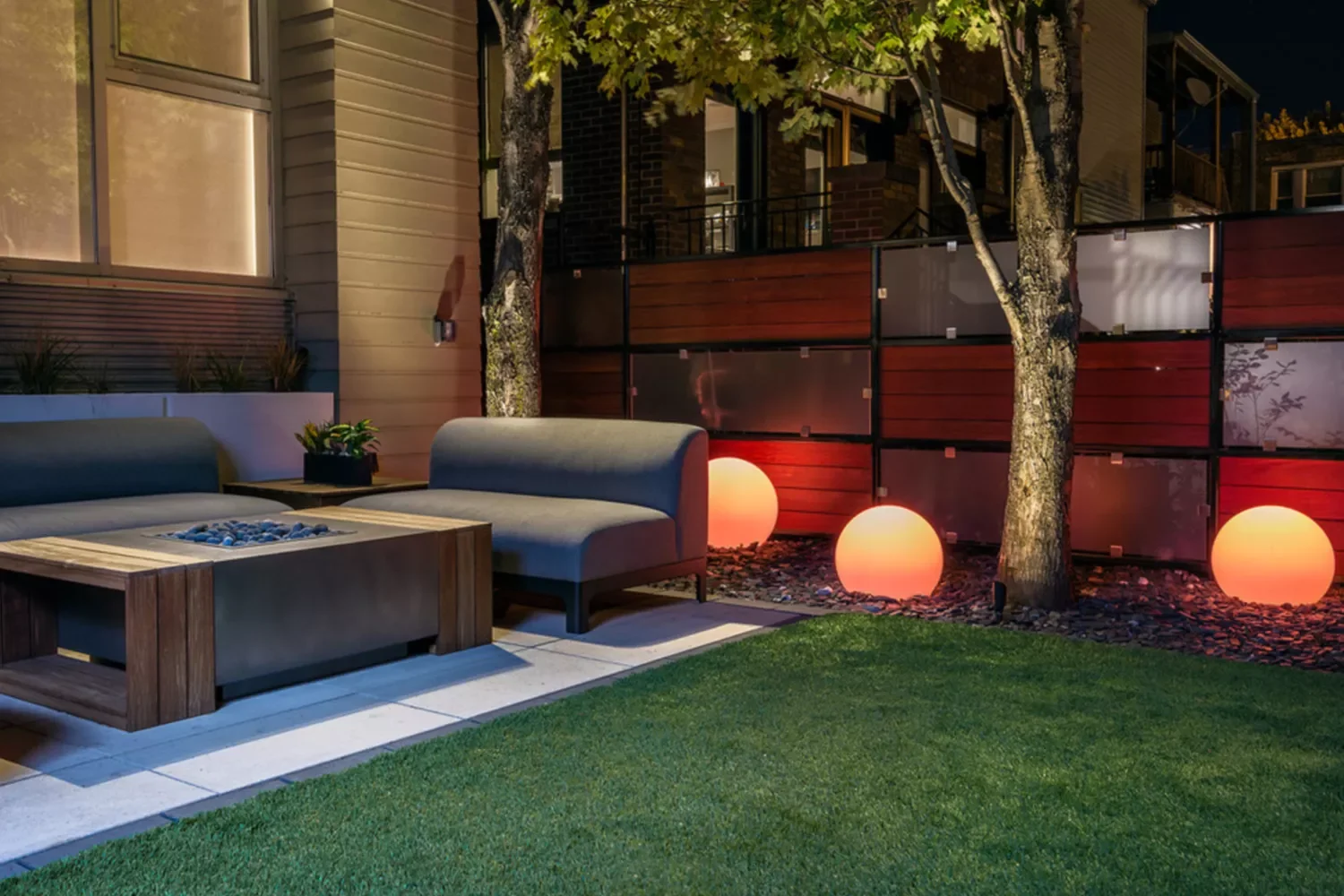 29 Creative Small Backyard Ideas to Transform Your Outdoor Space Incorporate Lighting