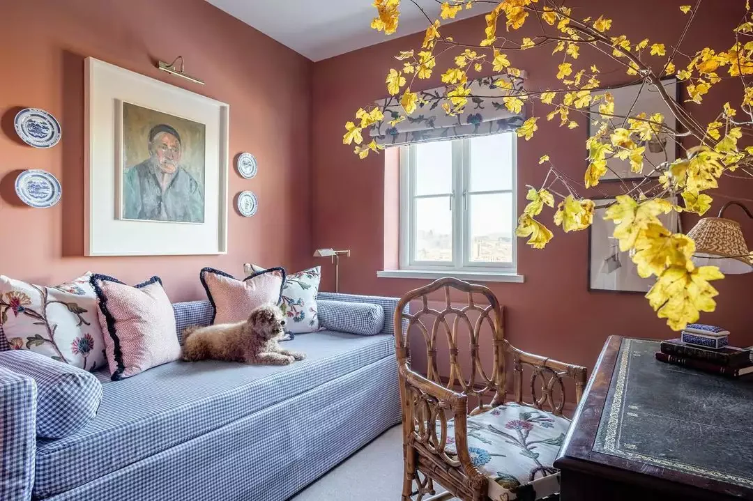 13 Creative Daybed Solutions That Make Small Spaces Feel Bigger and More Functional 3 Incorporate a Daybed in the Home Office