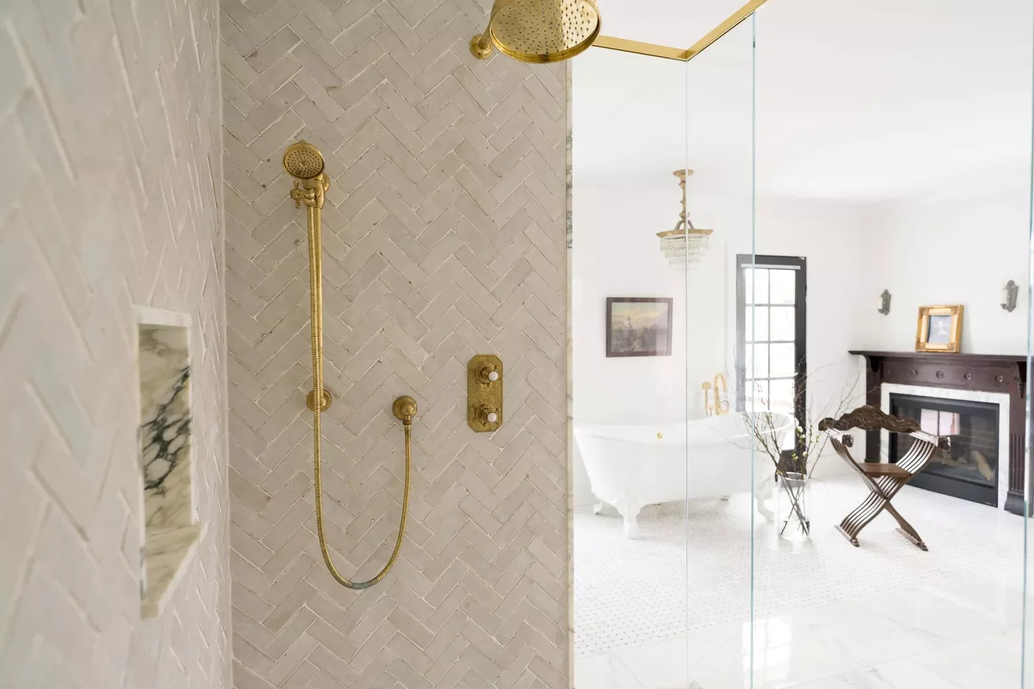 68 Stunning Bathroom Designs That Will Make You Never Want to Leave 8 Incorporate a Modern Shower