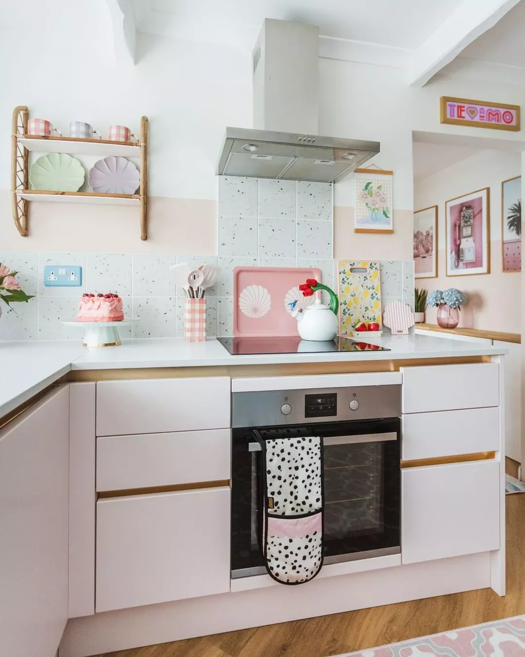 30 Stunning Pink Kitchen Designs That Show Why Pink Is the Ultimate Neutral 7 Infuse Coastal Touches