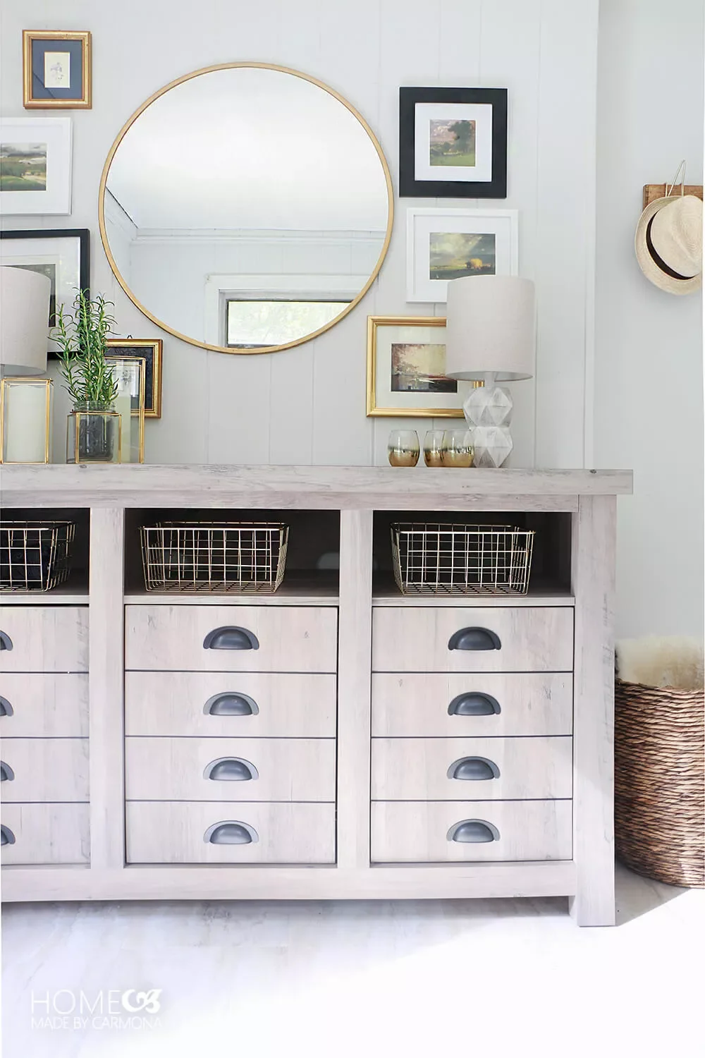22 Contemporary Foyer Designs That Create Unforgettable First Impressions 6 Infuse Gold Accents