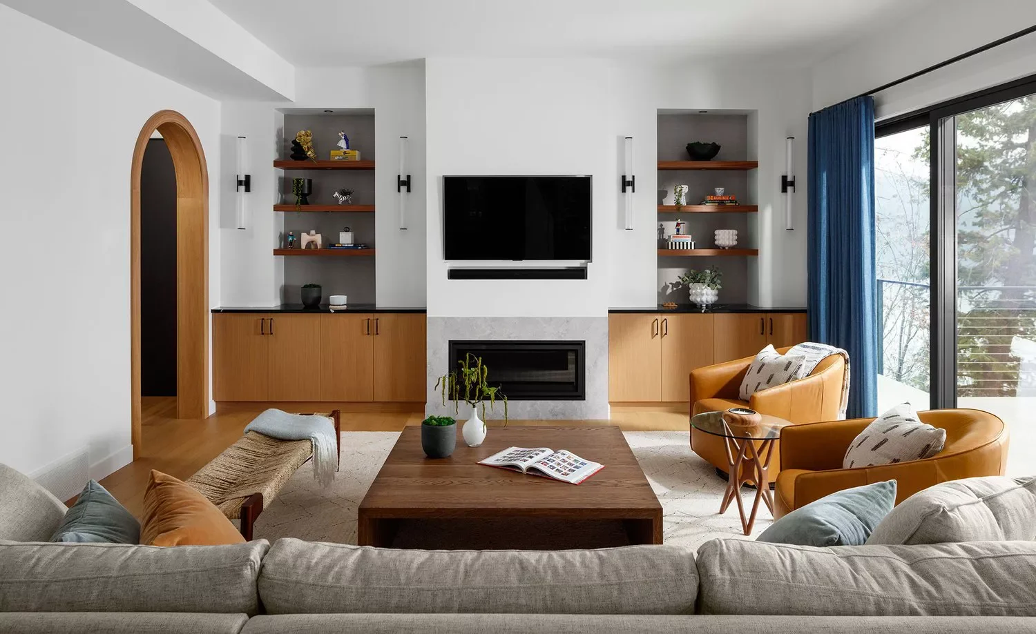 22 Media Room Ideas That Will Transform Your Home Entertainment Space 5 Infuse Wooden Accents