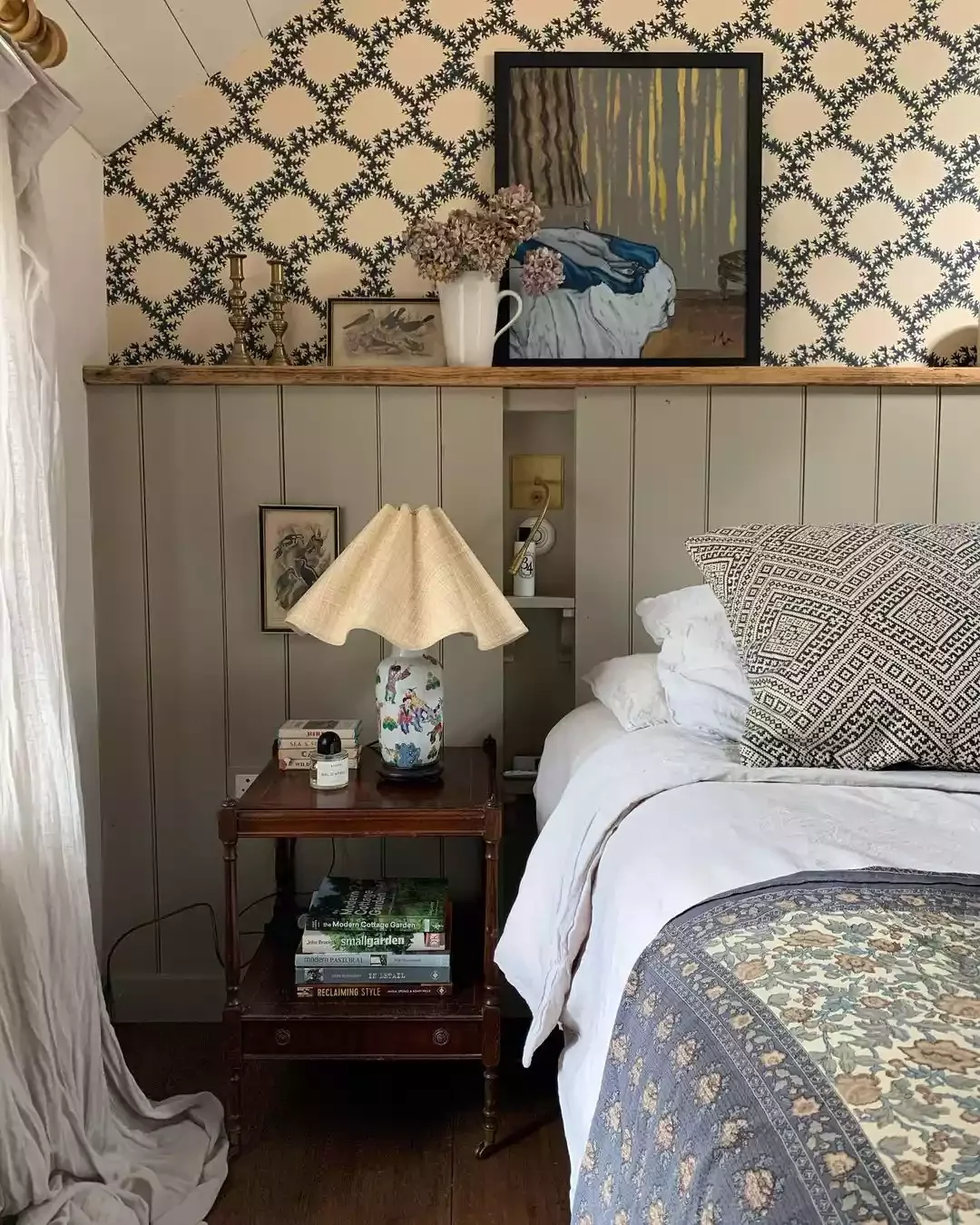 34 Dreamy Cottagecore Bedroom Ideas That Will Make You Want to Redecorate Tonight 8 Install Board and Batten