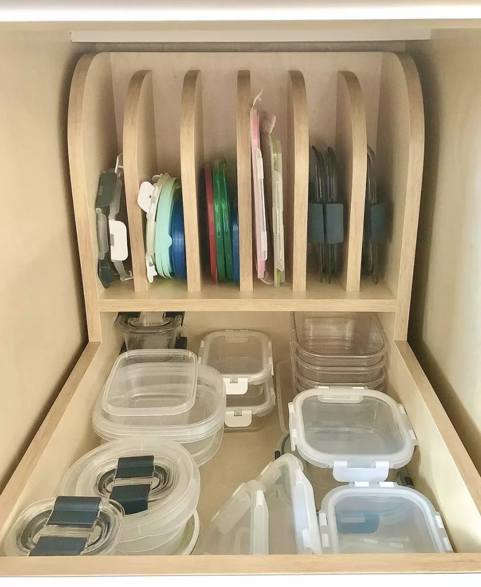 18 Brilliant Ways to Organize Your Food Storage Containers Install Built-in Dividers