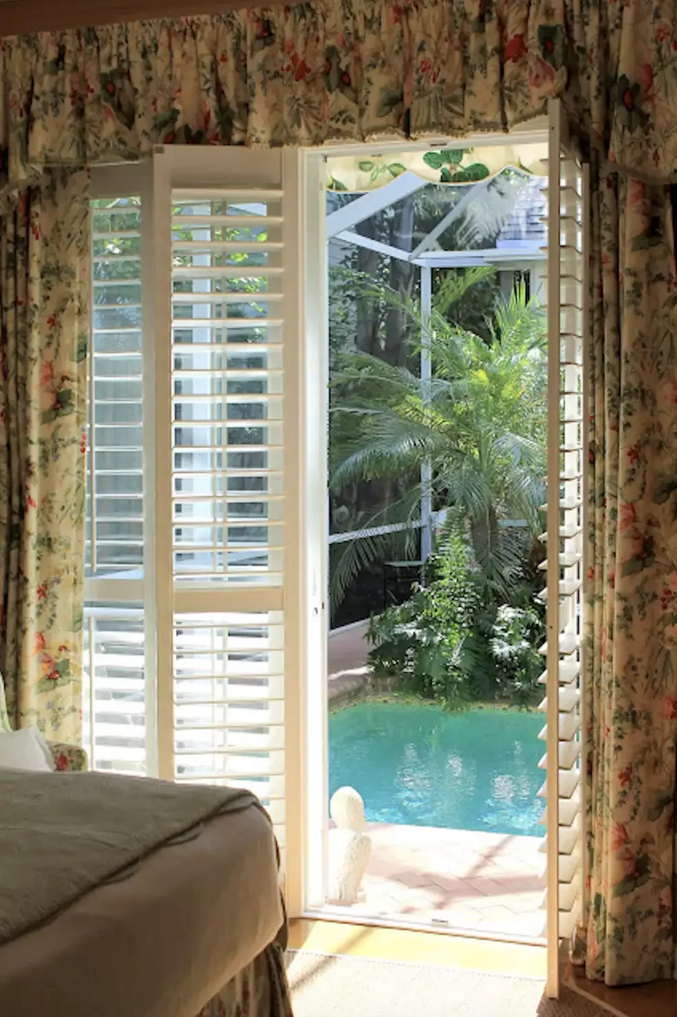 23 Stunning Window Treatment Ideas for Your Sliding Glass Doors 5 Install Shutter Window Treatments