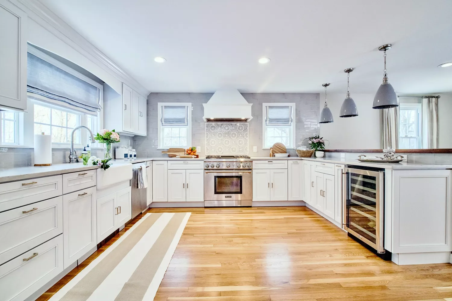 30 Charming Rustic Kitchen Designs That Will Steal Your Heart 9 Install a Farmhouse Sink