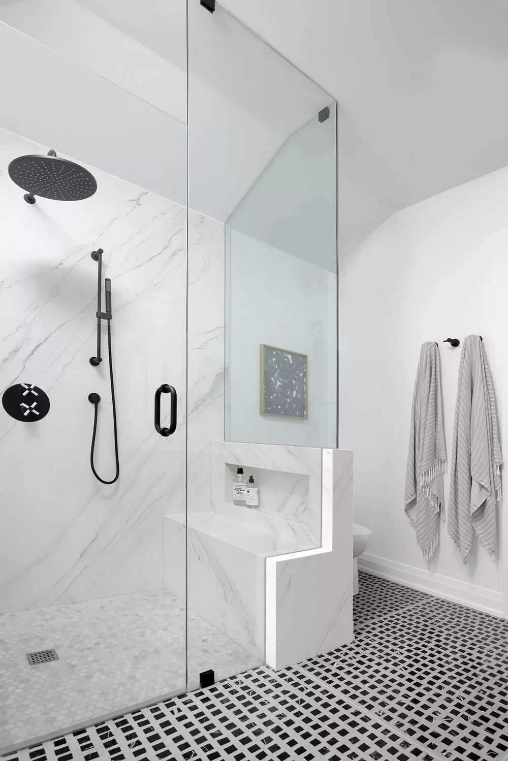 53 Stunning Walk-In Shower Ideas for Modern, Accessible Bathrooms 27 Install a Half-Wall