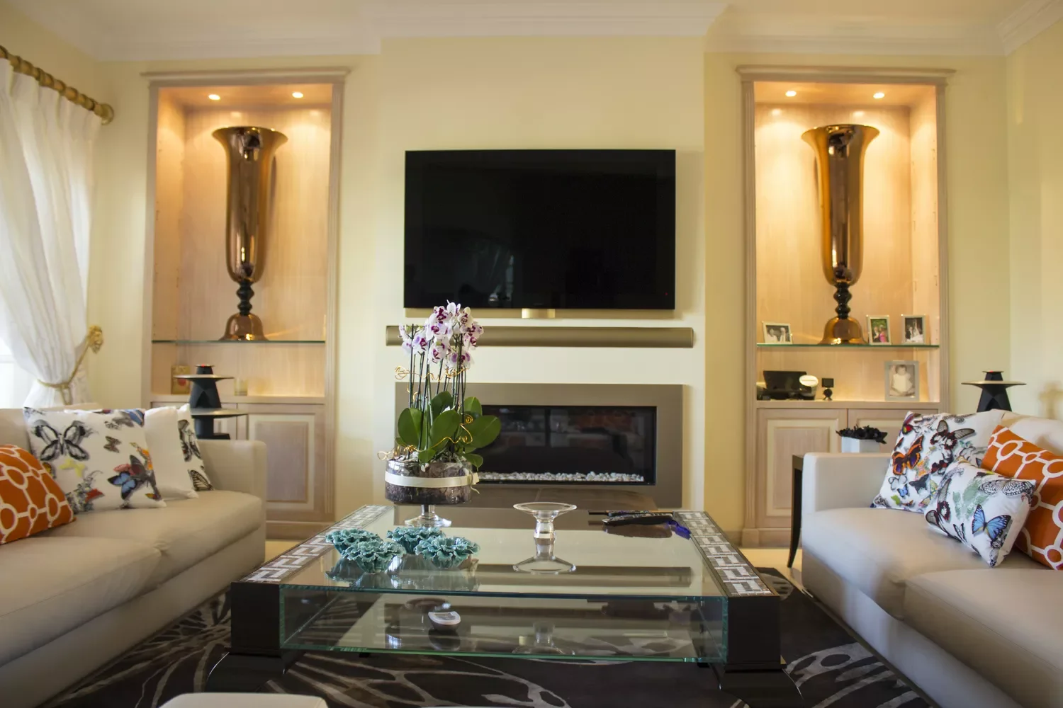33 Smart Ways to Style Your TV Above the Fireplace Like a Pro 12 Install a Lower Mantel