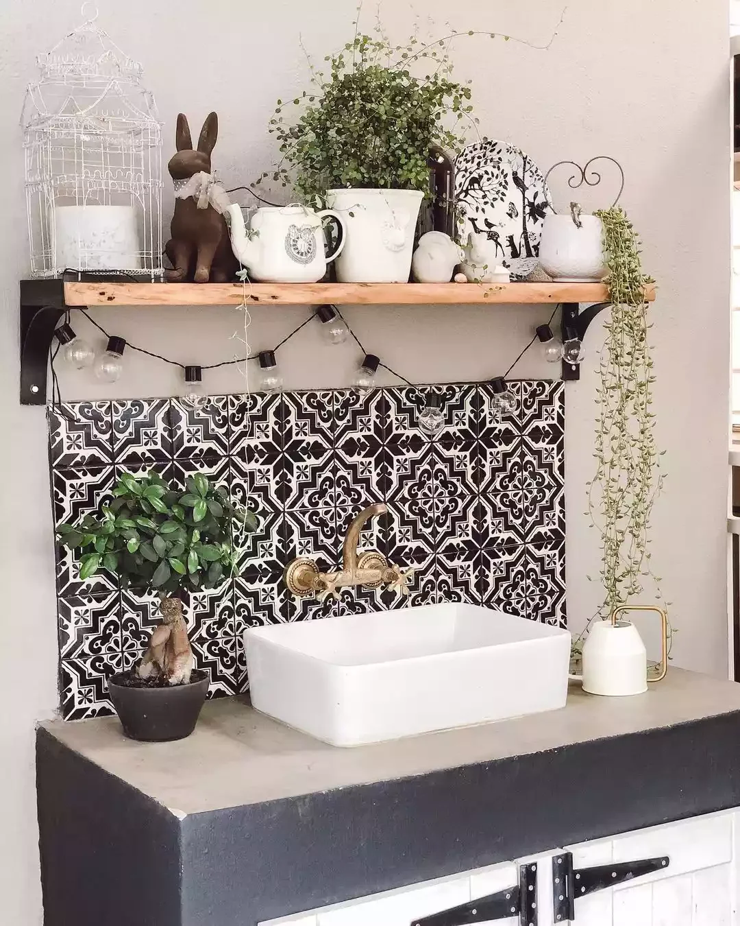 12 Brilliant Outdoor Sink Ideas That Will Transform Your Backyard 12 Install a Patterned Backsplash