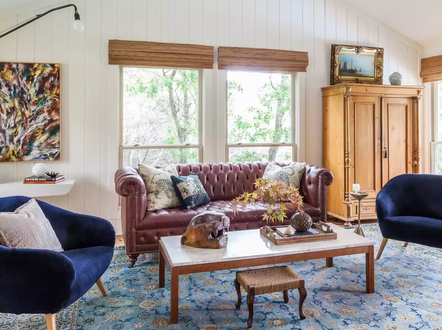 40 Smart Small Apartment Living Room Ideas That Maximize Your Space and Style 17 Integrate Vintage Furniture