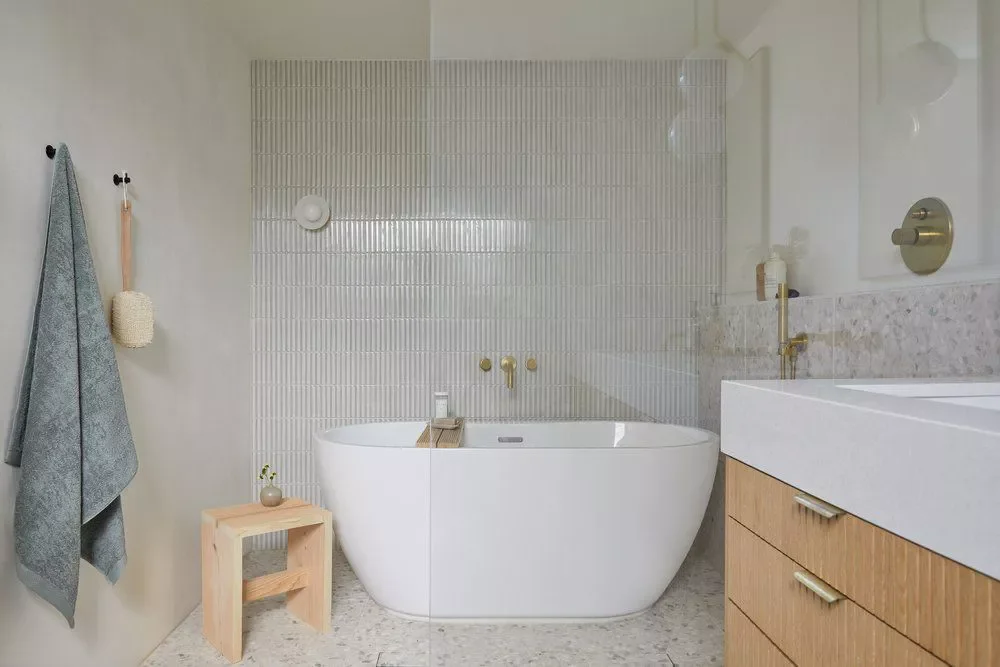 44 Bathroom Accent Wall Ideas That Completely Transform Japanese Tiles