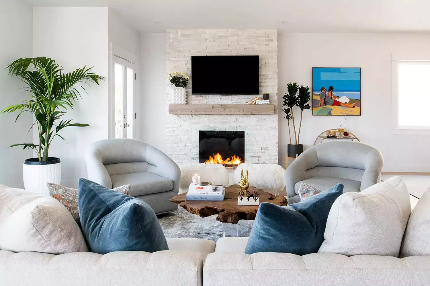 23 Stunning Blue and Gray Living Room Design Ideas You'll Love 3 Jazz Up Gray Pieces With Accessories