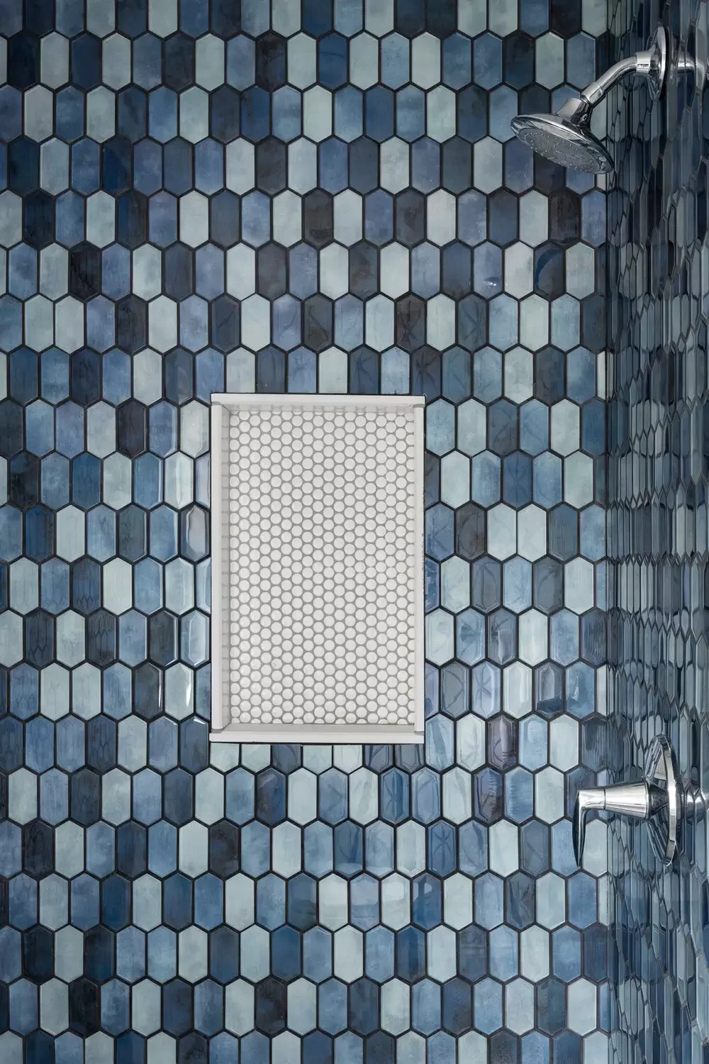 26 Beautiful Walk-In Shower Ideas to Transform Your Small Bathroom 4 Juxtapose Contrasting Tile