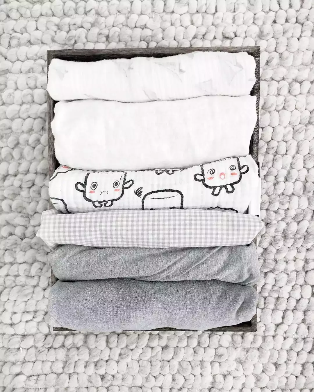 22 Smart Bedding Storage Solutions That Actually Work Keep Bedding Sets in Bins