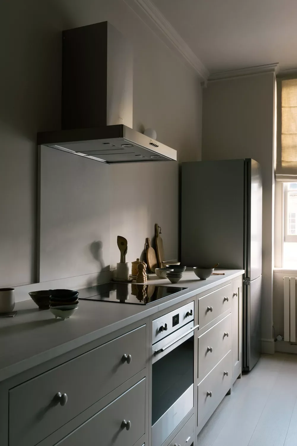 52 Creative Apartment Kitchen Ideas That Keep Your Security Deposit Safe 13 Keep Clutter to a Minimum