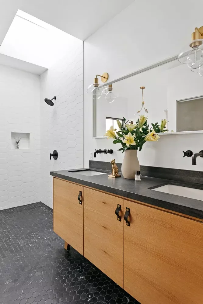 53 Stunning Walk-In Shower Ideas for Modern, Accessible Bathrooms 47 Keep It Black and White