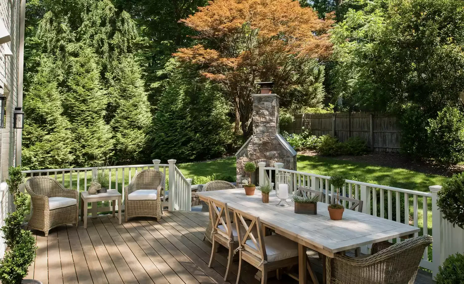 14 Affordable Picket Fence Ideas to Create Classic Charm and Enhanced Privacy in Your Outdoor Space Keep It Cozy and Private