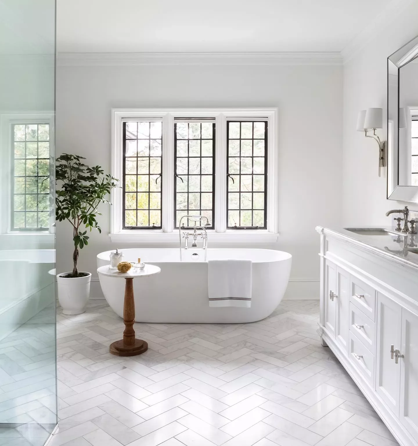 25 Stunning Gray Tile Ideas to Transform Your Bathroom Into a Showstopper 24 Keep It Light and Airy