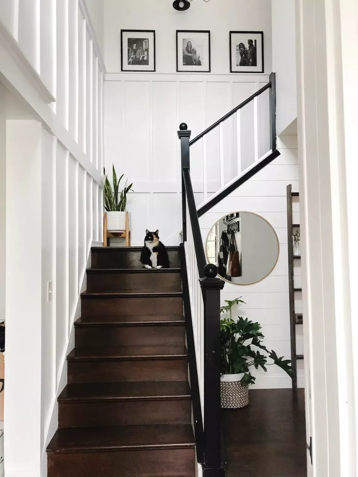 30 Creative Staircase Wall Decorating Ideas That Will Transform Your Space 19 Keep It Simple