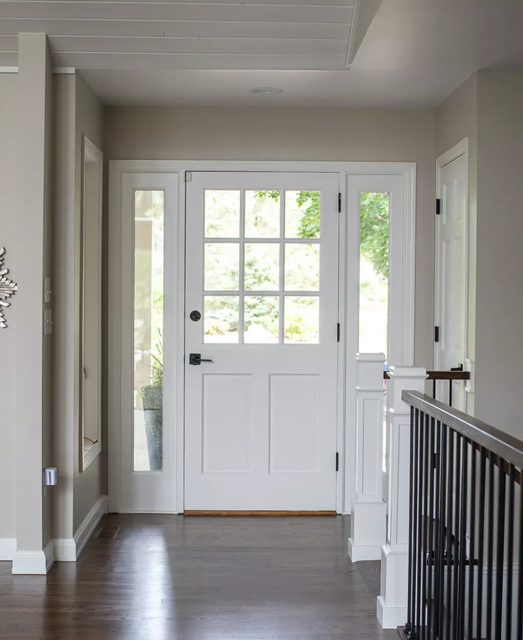 40 Stunning Entryway Lighting Ideas That Will Transform Your Home's First Impression Keep It Subtle With Pot Lights