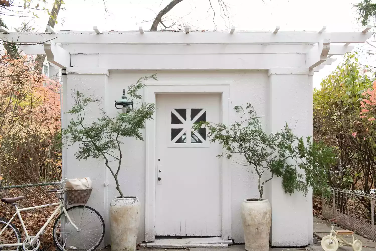 39 Stunning Front Door Decor Ideas to Welcome Every Season Keep It Zen