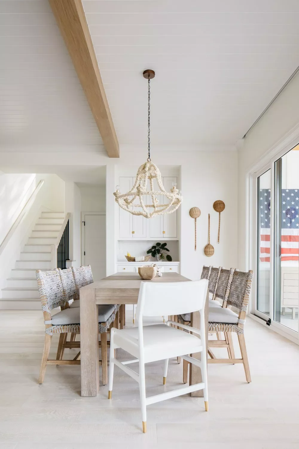 25 Charming Farmhouse Stair Railing Ideas to Transform Your Home 10 Keep Things Coastal