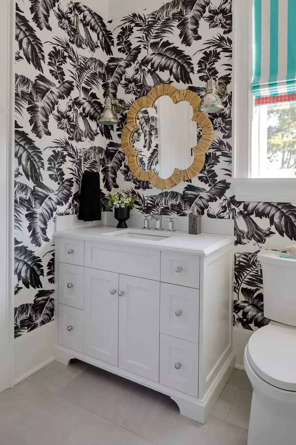 22 Beautiful Ways to Bring Botanical Prints Into Your Home Design 21 Keep Things Neutral