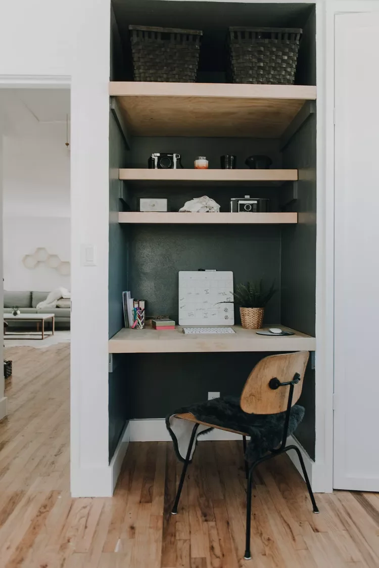 28 Brilliant Ways to Transform Your Workspace Into an Organized Haven Keep Your Calendar Close