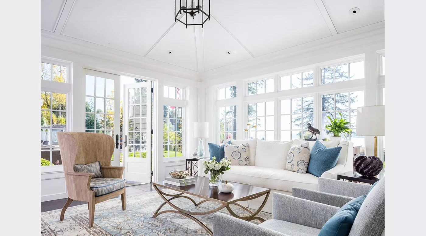 28 Timeless Preppy Home Decor Ideas That Transform Every Space 27 Keep it Classic