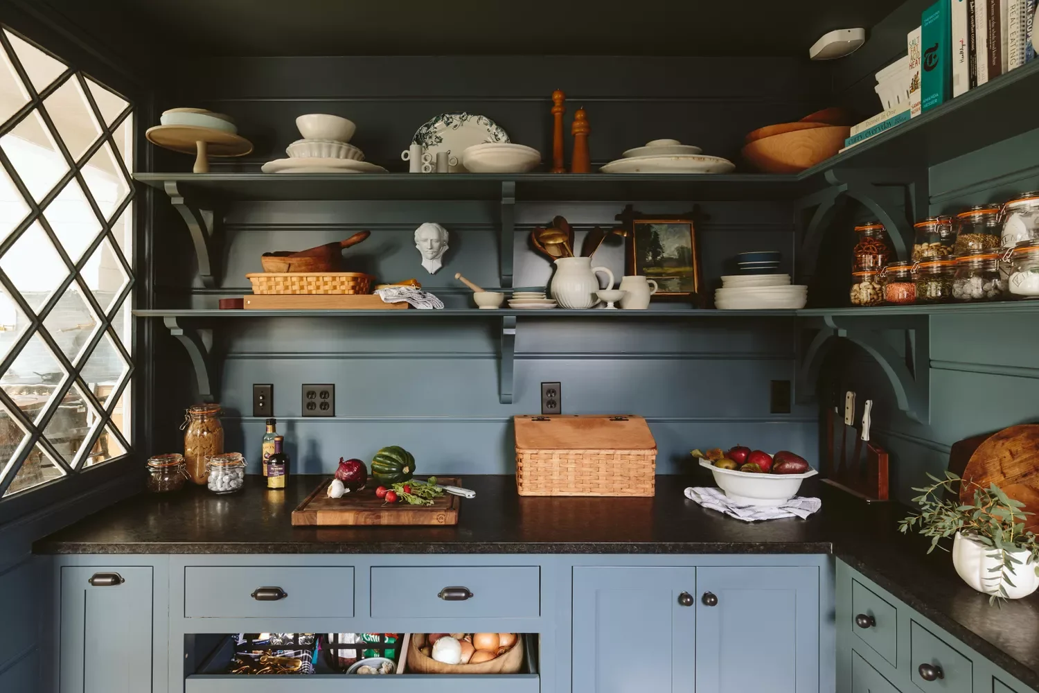 36 Kitchen Pantry Ideas That Look Amazing Kitchen Pantry Shelving