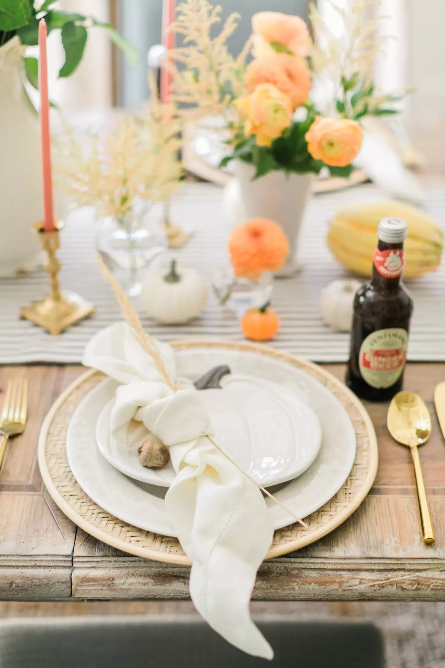 78 Beautiful Fall Table Decorating Ideas to Transform Your Seasonal Celebrations 68 Knot Your Napkins