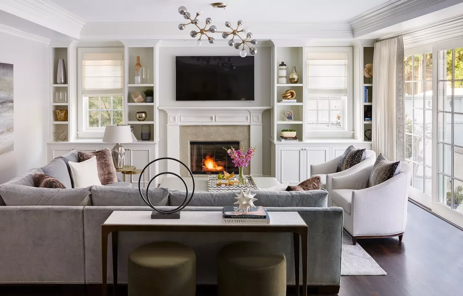 12 Classic Living Room Arrangements That Never Go Out of Style L-Shaped Sectional