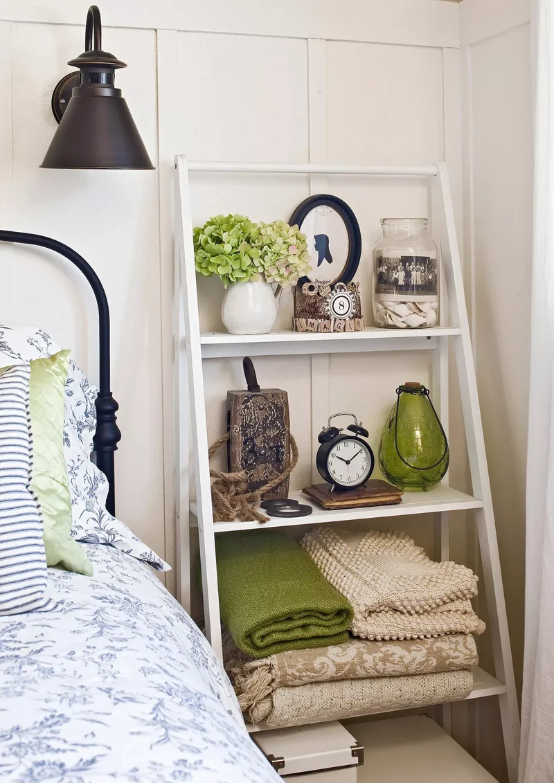 22 Smart Bedroom Storage Solutions for Better Organization 6 Ladder-Style Shelving