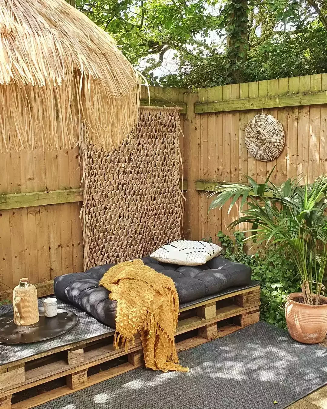 20 Bohemian Decor Ideas to Transform Your Home Into a Relaxing Haven 7 Laidback Bohemian Outdoor Space