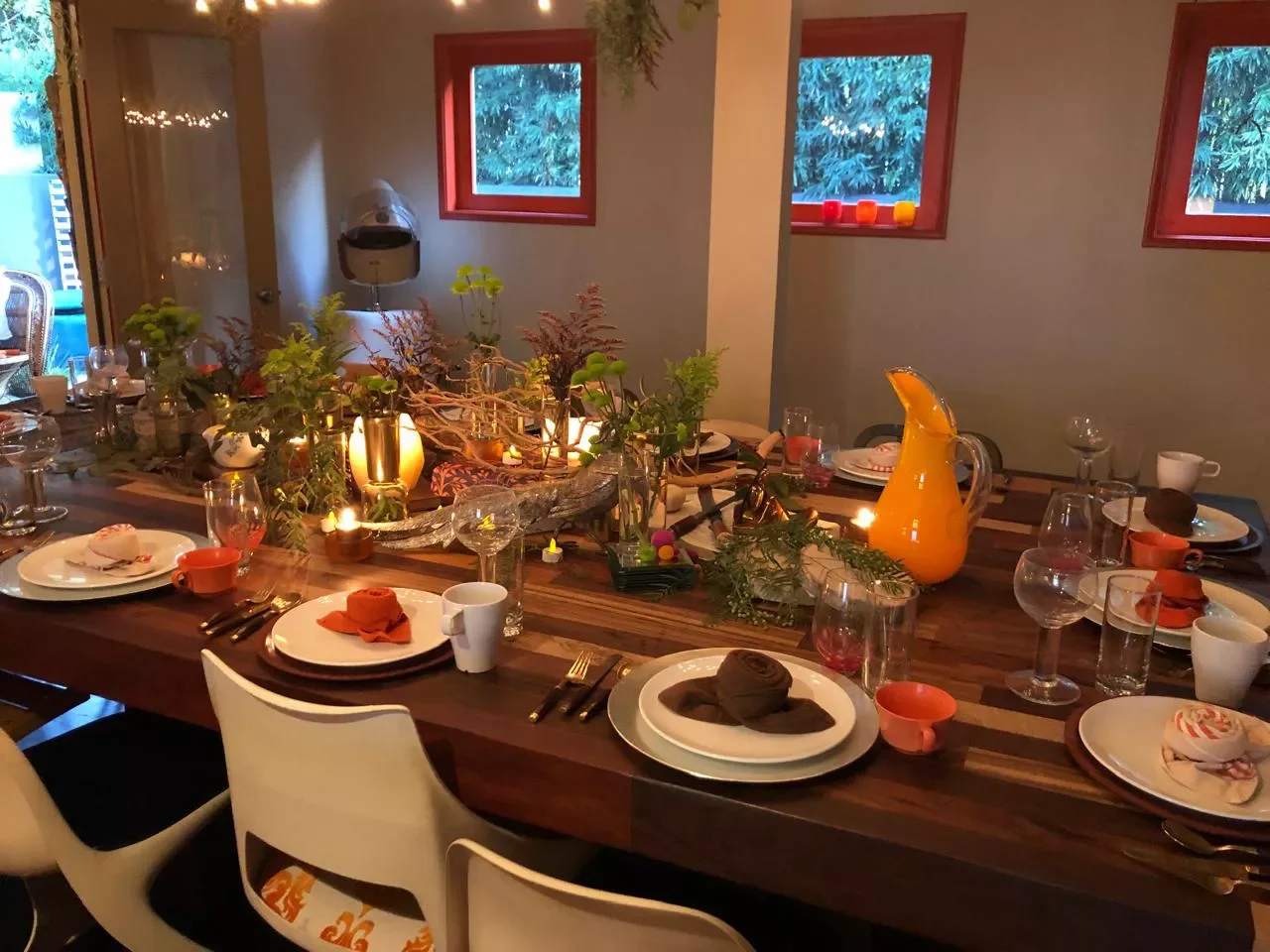 15 Thanksgiving Napkin Ideas That Wow Your Dinner Guests Large Roses