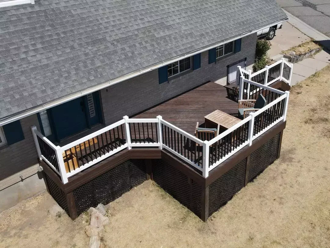 33 Stunning Deck Railing Ideas That Will Transform Your Outdoor Space 25 Lattice Paired with Deck Railing