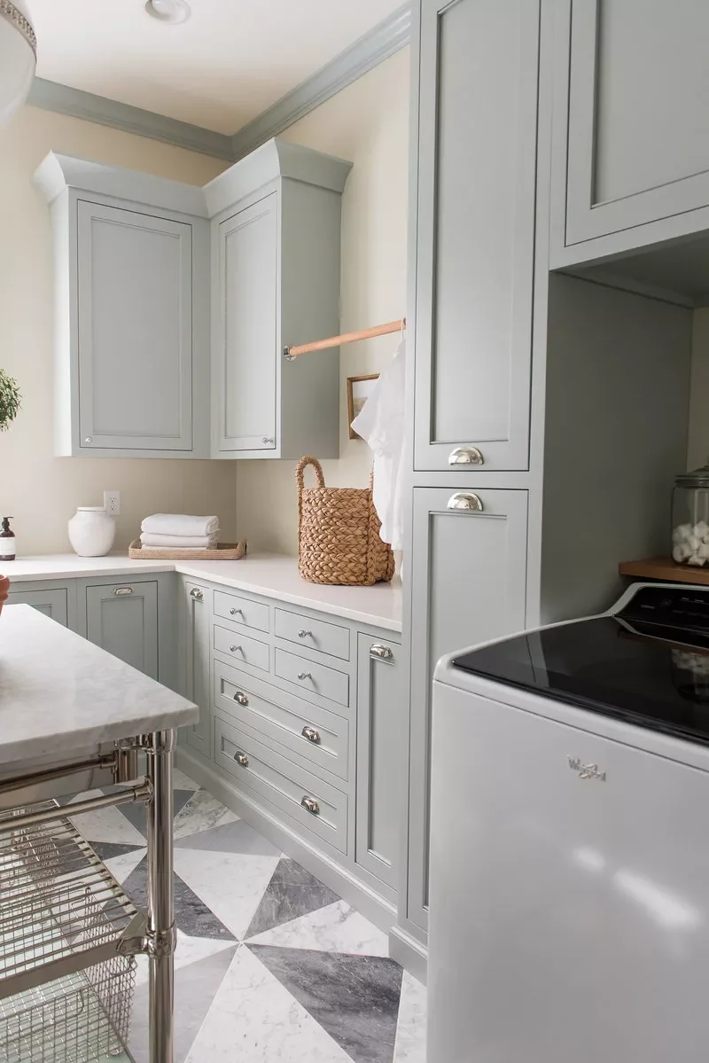 22 Smart Ways to Organize and Store Your Pillows at Home Laundry Room Cabinets