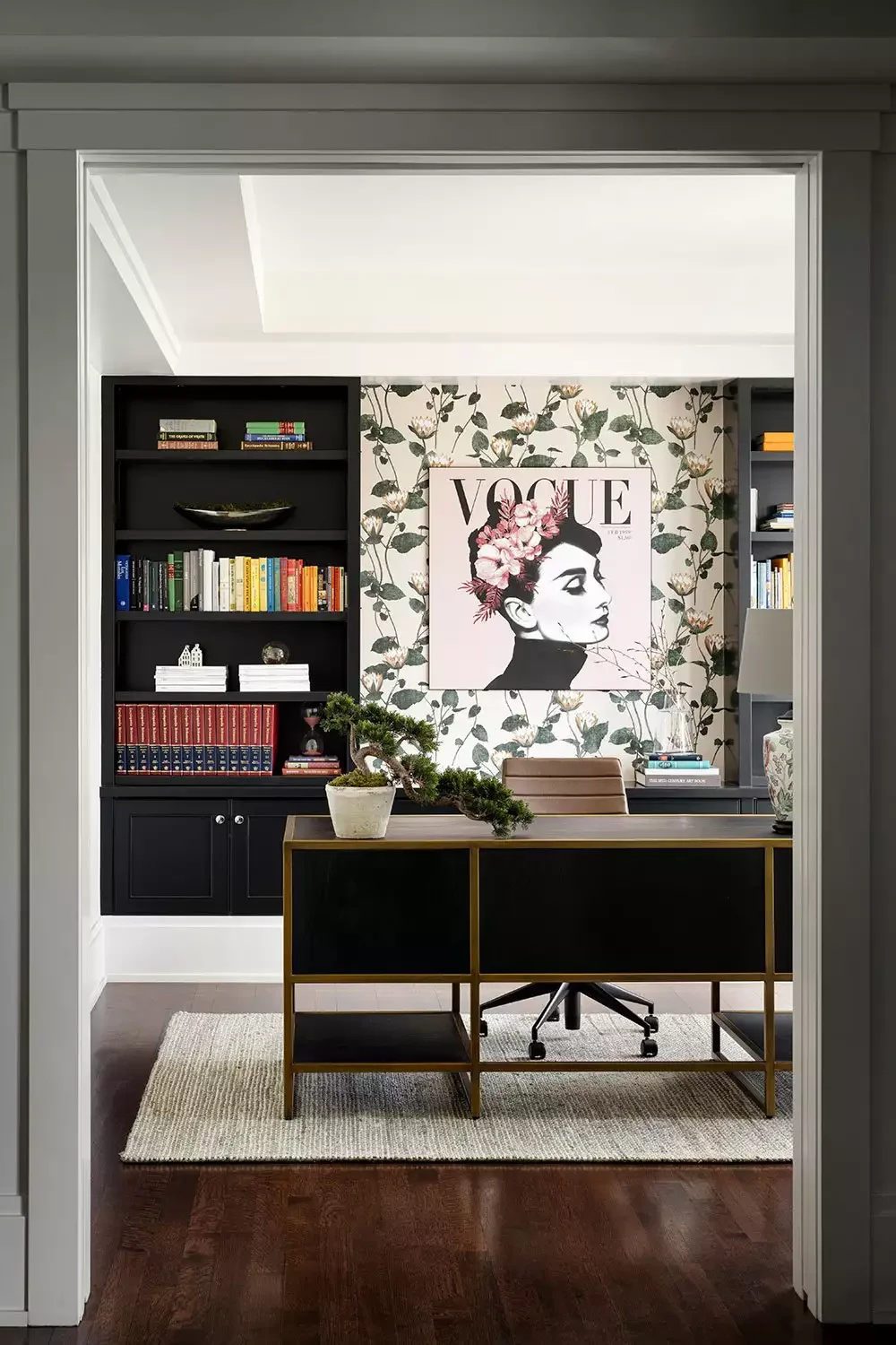 67 Stylish Modern Home Office Ideas That Make Working From Home a Joy Layer Art and Wallpaper